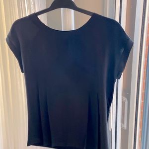 MAX MARA Short Sleeve Pleat-Accented Black like new. Perfect condition.